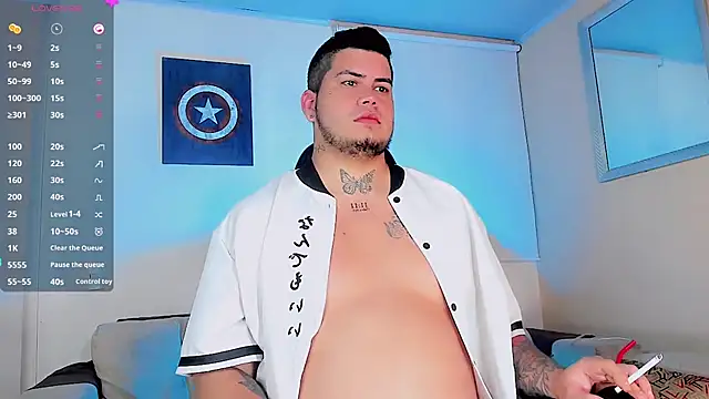 Snapshot of Thomas_chubbyxhot chatting on 02-05-25, 08:43 Thomas chubbyxhot online show from 02-05-25, 08:43