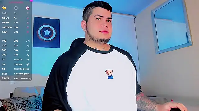 Snapshot of Thomas_chubbyxhot chatting on 02-06-25, 06:08 Thomas chubbyxhot online show from 02-06-25, 06:08