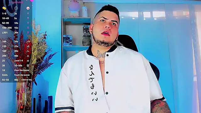 Snapshot of Thomas_chubbyxhot chatting on 02-08-25, 03:00 Thomas chubbyxhot online show from 02-08-25, 03:00