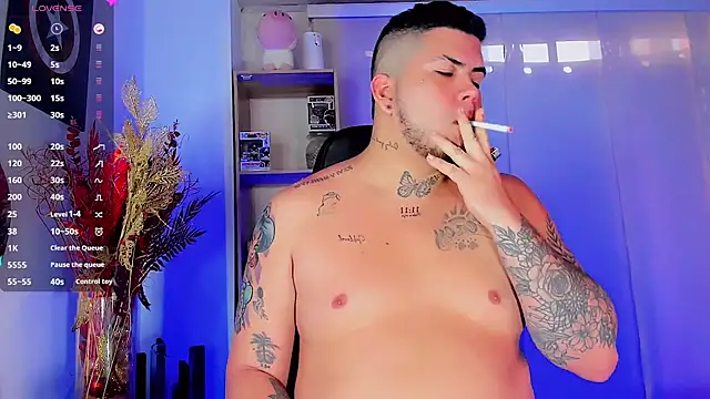 Snapshot of Thomas_chubbyxhot chatting on 02-09-25, 07:19 Thomas chubbyxhot online show from 02-09-25, 07:19