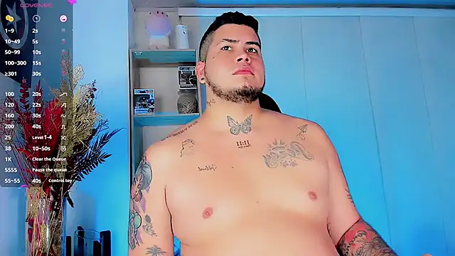 Snapshot of Thomas_chubbyxhot chatting on 02-14-25, 04:37 Thomas chubbyxhot online show from 02-14-25, 04:37