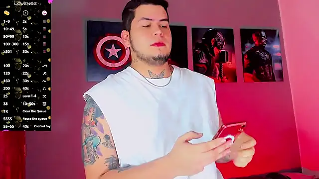 Snapshot of Thomas_chubbyxhot chatting on 03-09-25, 05:06 Thomas chubbyxhot online show from 03-09-25, 05:06