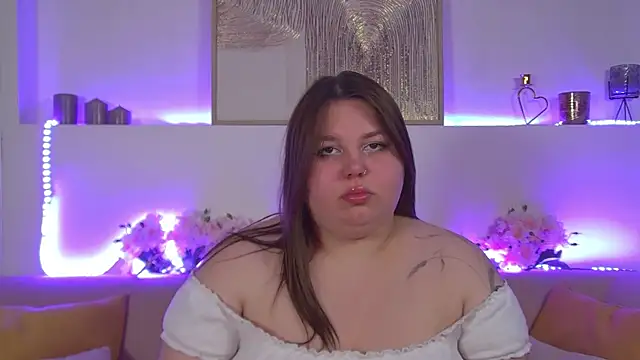 LillianKim online show from 02-17-25, 09:41