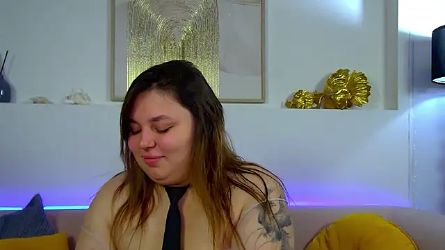 LillianKim online show from 10-17-25, 06:43