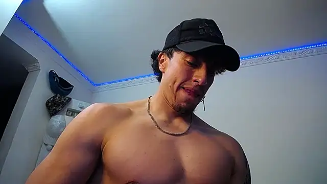 strongboy  online show from 01-25-25, 03:09