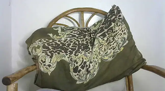 Snapshot of blackpanther_777 chatting on 02-19-25, 03:27 blackpanther 777 online show from 02-19-25, 03:27