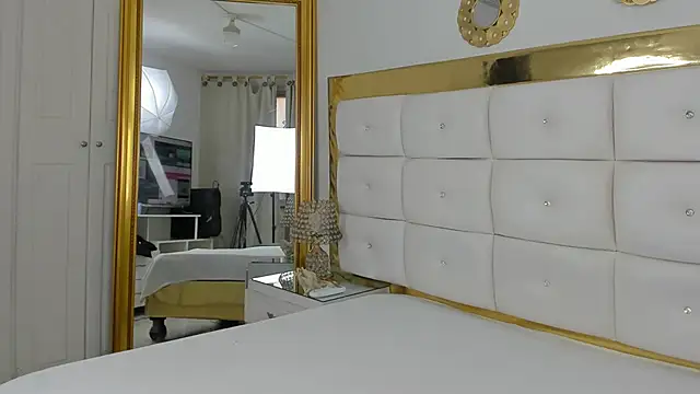 Snapshot of KendalStallyon chatting on 03-03-25, 01:31 KendalStallyon online show from 03-03-25, 01:31