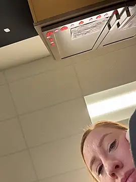 cinnatitties online show from 10-30-25, 05:35