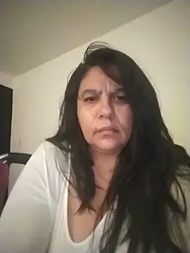 Snapshot of Vilainemarie chatting on 06-21-26, 03:47 Vilainemarie online show from 06-21-26, 03:47