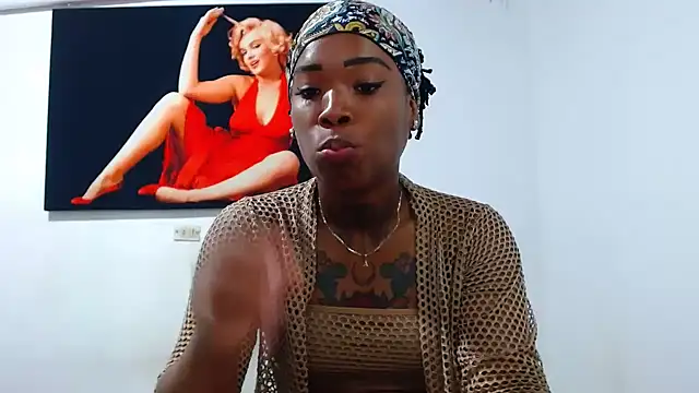 Snapshot of khendraDab chatting on 12-14-25, 11:20 khendraDab online show from 12-14-25, 11:20