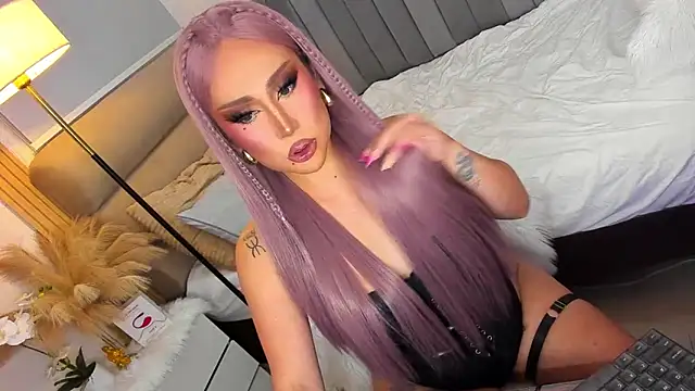 Snapshot of yourbabygoddess chatting on 10-23-25, 06:13 yourbabygoddess online show from 10-23-25, 06:13