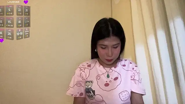 Anna Leah online show from 10-27-25, 04:11