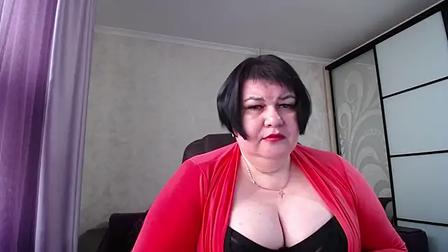 JuicyLady Di online show from 10-28-25, 05:22