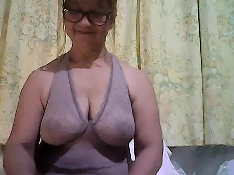 Snapshot of ScorpionLove12 chatting on 12-17-25, 11:00 ScorpionLove12 online show from 12-17-25, 11:00