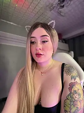 Sam Thompsoon  online show from 04-24-26, 03:31