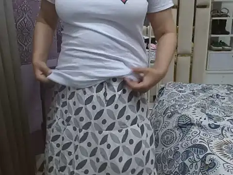 Lovelywife786 online show from 06-21-26, 10:56