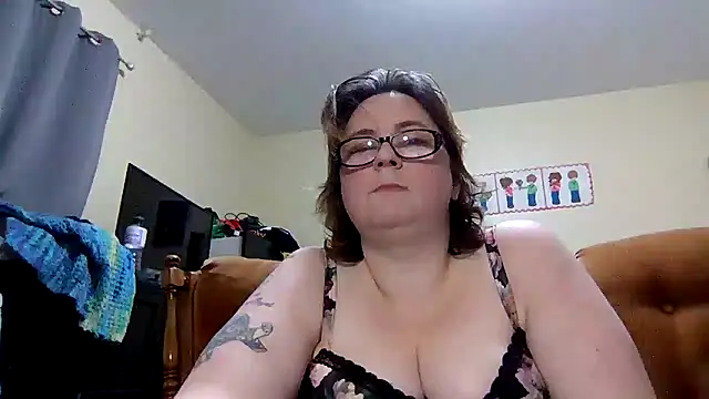 Snapshot of newfieocean chatting on 12-11-24, 01:47 newfieocean online show from 12-11-24, 01:47