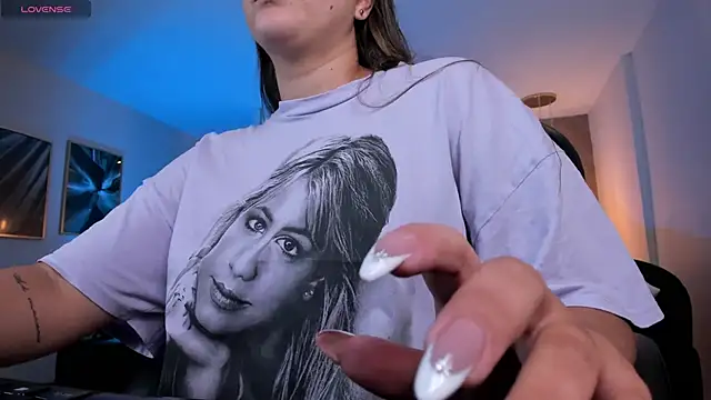 MartinnaBonnet online show from 01-13-25, 10:36