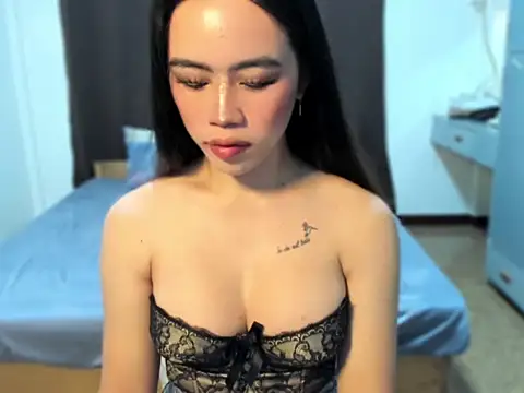 Snapshot of Emma_Jones88 chatting on 11-01-25, 05:42 Emma Jones88 online show from 11-01-25, 05:42