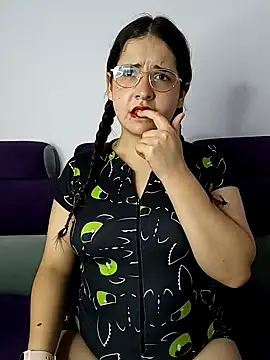 MiaLaurenzz online show from 10-02-25, 02:40