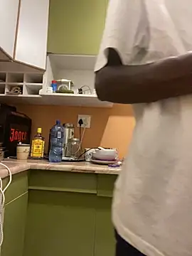 amiable12 online show from 02-14-26, 09:44