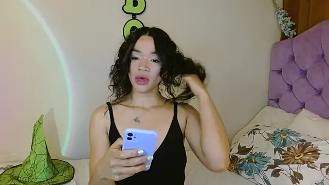 kiarablue online show from 10-18-25, 01:41