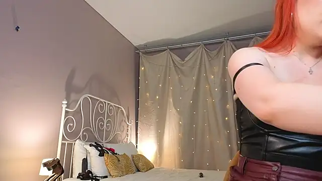 Aleksa Foxy online show from 07-23-26, 01:58