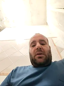 Snapshot of alex899927 chatting on 01-10-26, 11:53 alex899927 online show from 01-10-26, 11:53