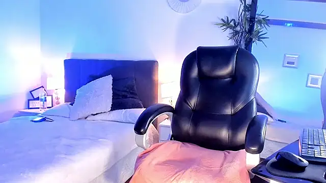 Alicee Levine online show from 03-17-25, 09:02