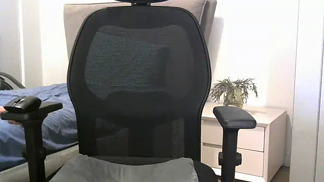 damarossa87 online show from 02-23-25, 12:37