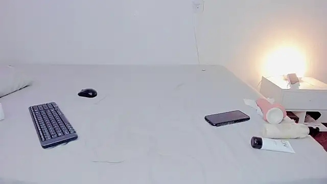 Amelia75 online show from 02-08-25, 11:45