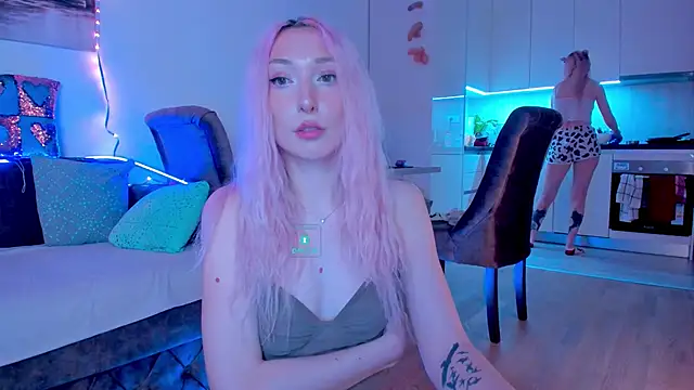 AlexRoseLiRed online show from 12-15-24, 07:10