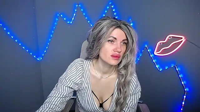 MilaLoona online show from 04-19-26, 06:02