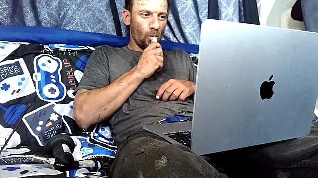 goodick4u28 online show from 04-21-26, 06:34