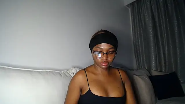 Pretty Liya08 online show from 04-20-26, 05:48