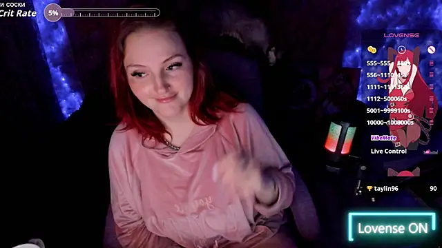 Snapshot of Samanta_Lux chatting on 09-17-25, 03:19 Samanta Lux online show from 09-17-25, 03:19