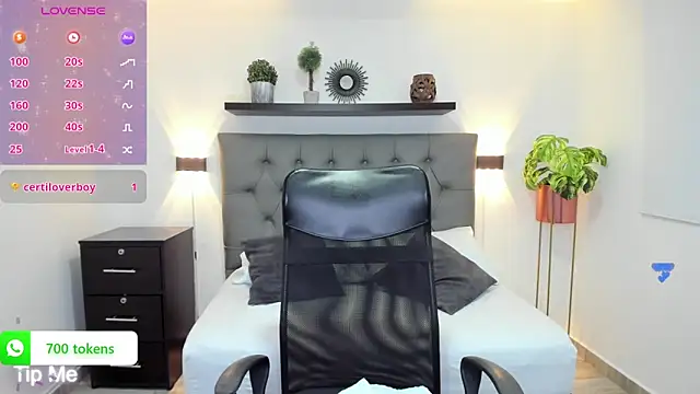 isabella florez online show from 01-14-25, 03:04