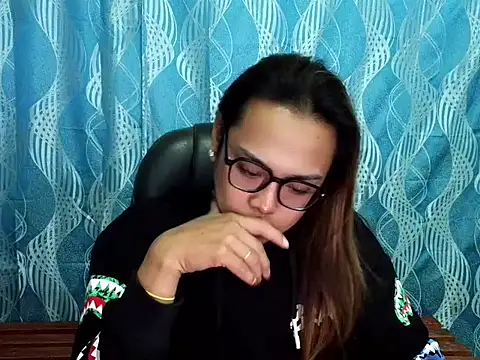 Snapshot of Your_PrettyGirlxxx chatting on 09-17-25, 07:10 Your PrettyGirlxxx online show from 09-17-25, 07:10