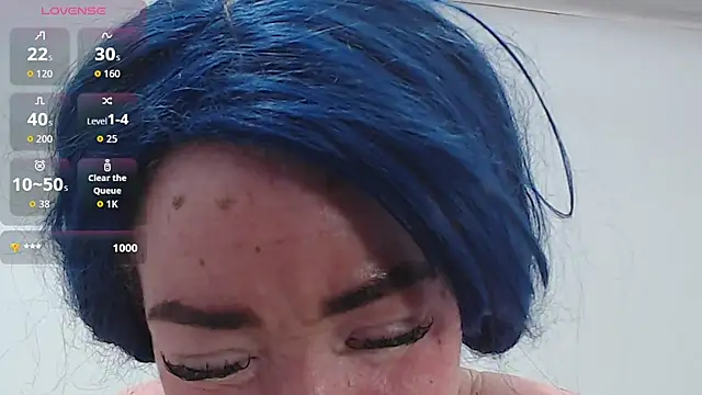 Kittywhiteass online show from 01-13-26, 04:12