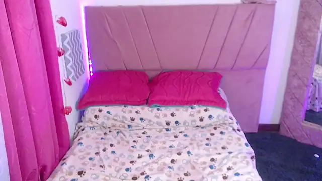 Julia 7 online show from 03-08-25, 06:32