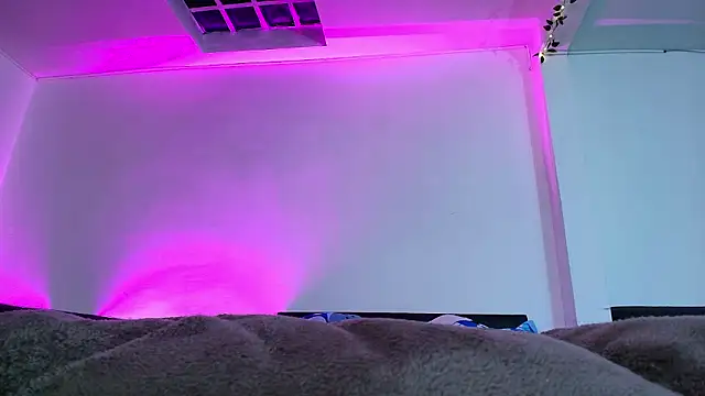 yesie hot online show from 03-08-26, 01:14