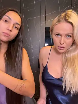 Snapshot of Keep_us_wild chatting on 01-07-25, 03:57 Keep us wild online show from 01-07-25, 03:57