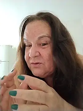 Yaya Mineira online show from 11-15-25, 10:45