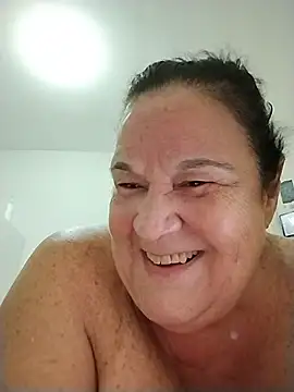 Snapshot of Yaya_Mineira chatting on 02-19-26, 01:56 Yaya Mineira online show from 02-19-26, 01:56