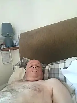 Snapshot of locallad88 chatting on 09-21-25, 07:32 locallad88 online show from 09-21-25, 07:32