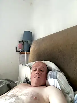 Snapshot of locallad88 chatting on 10-24-25, 10:44 locallad88 online show from 10-24-25, 10:44