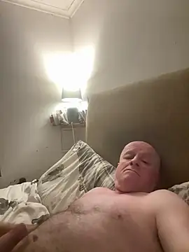 Snapshot of locallad88 chatting on 11-25-25, 05:02 locallad88 online show from 11-25-25, 05:02