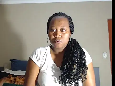 Snapshot of EbonySeductressx chatting on 01-13-25, 06:38 EbonySeductressx online show from 01-13-25, 06:38