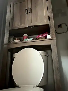 KcCumz19 online show from 10-30-25, 02:40