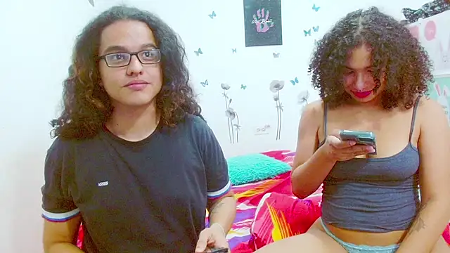 Kami chigiri21 online show from 03-10-25, 12:18